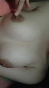 女友来姨妈揉奶